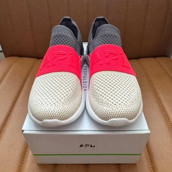 APL Women’s Techbloom Bliss Sneakers - Asteroid/Magenta/Beach - Picture 2 of 6